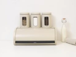 Brabantia Broodtrommel - Met Schuifdeksel - Soft Beige -Dagelijkse Benodigdheden Verkoop 1200x900 8