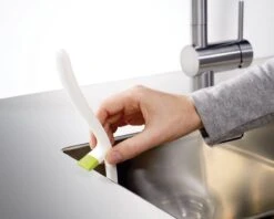 Joseph Joseph Edge Vaatwasborstel - Met Ingebouwde Gootsteensteun - Antraciet -Dagelijkse Benodigdheden Verkoop 1200x964